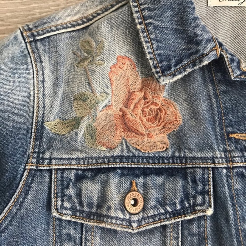 NWOT Vintage DenimJacket with Lrge Back Embroidery